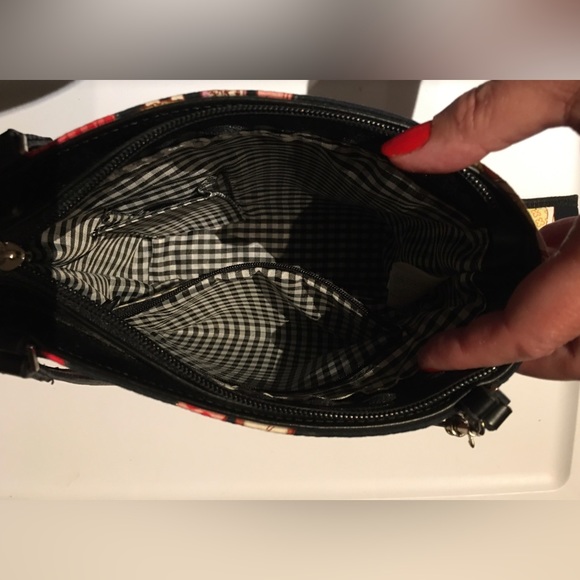 Handbag - Picture 7 of 8